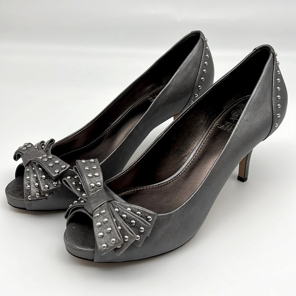 Vince Camuto Shoes - Vince Camuto Peep Toe Kanary Heel Graphite Opera bow & silver accents size 6.5B